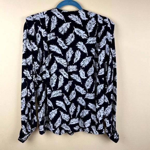 VTG Liz Claiborne 100% Silk Feather Print Blouse 8 - Picture 10 of 10